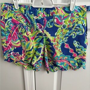 Lilly Pulitzer Scalloped shorts size 0
